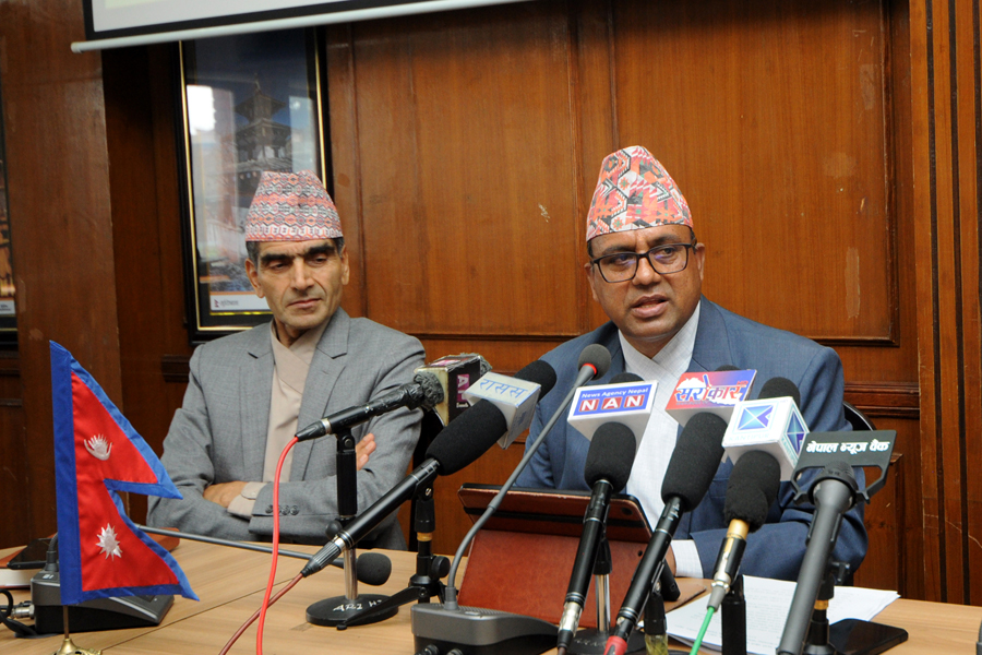 सरकार गठन भएको १०० दिनमा मन्त्रालयबाट भएका प्रमुख कार्य एवंम उपलब्धिका सम्बन्धमा प्रेस ब्रिफिङग कार्यक्रमका तस्वीरहरु (२०८१-०७-०८)