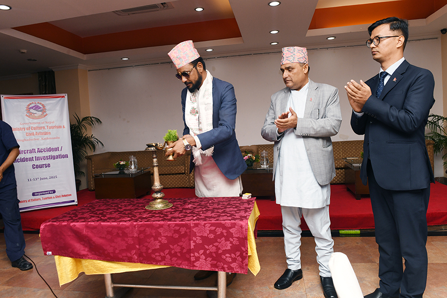 माननीय संस्कृति, पर्यटन तथा नागरिक उड्‍डयन  राज्यमन्त्री अरुणकुमार चौधरीज्यूको प्रमुख आतिथ्यमा हवाई दुर्घटना जाँच सम्बन्धी तीन दिने तालिम उद्घाटन कार्यक्रमका तस्वीरहरु(२०८२-०२-२८)